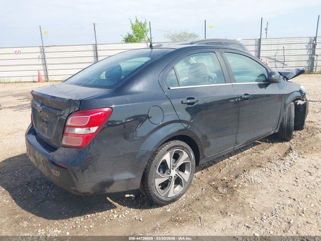 44736009 :رقم المزاد ، 1G1JF5SB9J4135768 vin ، 2018 Chevrolet Sonic Premier Auto مزاد بيع