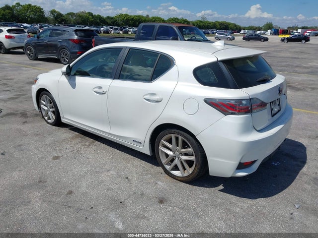 2015 LEXUS CT 200H JTHKD5BH6F2247533 Photo 2