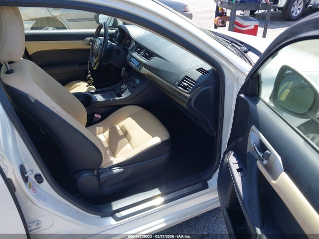 2015 LEXUS CT 200H JTHKD5BH6F2247533 Photo 4
