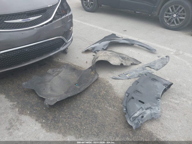 44736024 :رقم المزاد ، 2C4RC1BG0LR139926 vin ، 2020 Chrysler Pacifica Touring L مزاد بيع