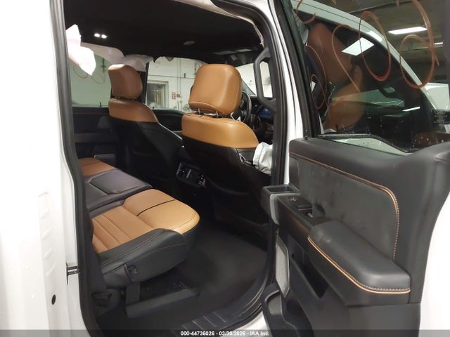 44736026 :رقم المزاد ، 1FT7W2BT3REE58924 vin ، 2024 Ford F-250 Platinum مزاد بيع