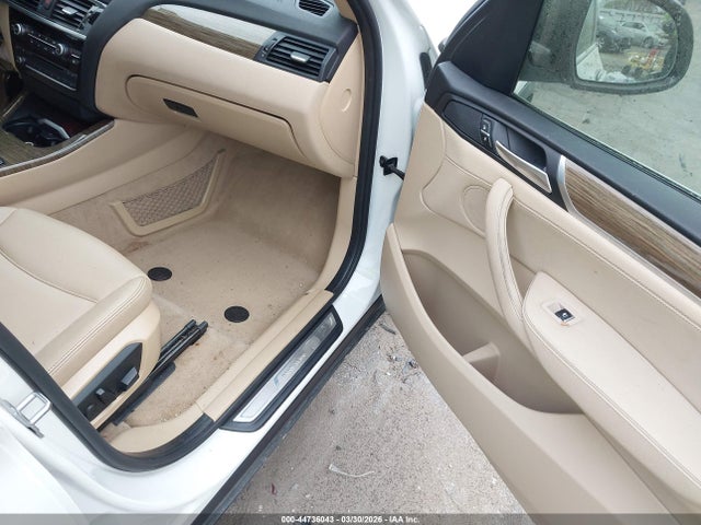 44736043 :رقم المزاد ، 5UXWX9C54F0D55930 vin ، 2015 Bmw X3 Xdrive28i مزاد بيع