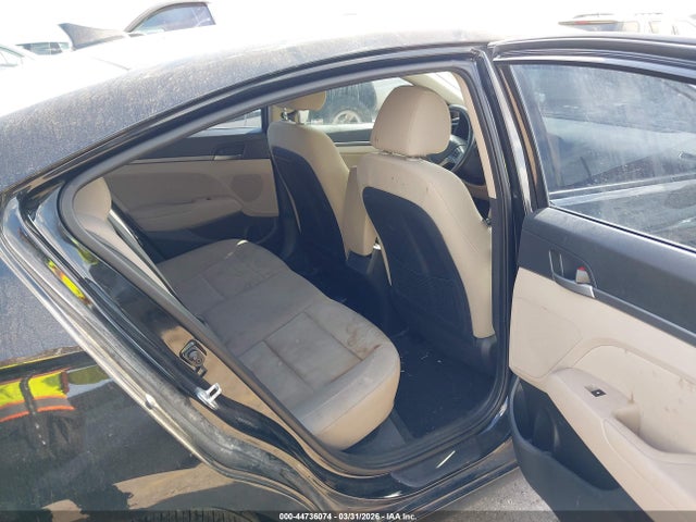 Продажа на аукционе авто 2018 Hyundai Elantra Value Edition, vin: 5NPD84LF8JH309222, номер лота: 44736074