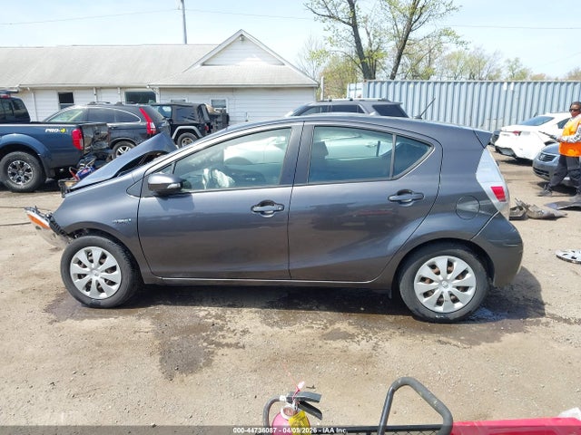 Продаж на аукціоні авто 2013 Toyota Prius C Two, vin: JTDKDTB37D1550740, номер лоту: 44736087