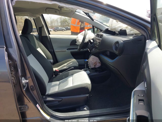 Продаж на аукціоні авто 2013 Toyota Prius C Two, vin: JTDKDTB37D1550740, номер лоту: 44736087