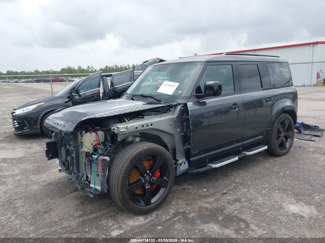 SALEX7EU9P2151562 Land Rover Defender 110 X