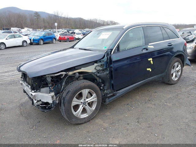 2018 Mercedes-benz Glc 300 4matic მანქანა იყიდება აუქციონზე, vin: WDC0G4KB1JV031127, აუქციონის ნომერი: 44736142