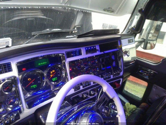 Продажа на аукционе авто 2009 Kenworth Construction T660, vin: 1XKAD49X69J255117, номер лота: 44736146