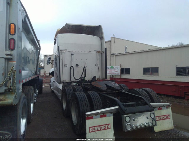 Продажа на аукционе авто 2009 Kenworth Construction T660, vin: 1XKAD49X69J255117, номер лота: 44736146