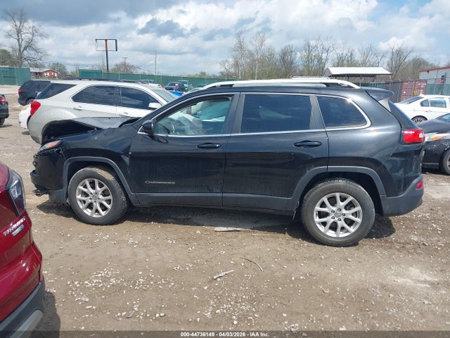 Продаж на аукціоні авто 2017 Jeep Cherokee Latitude 4x4, vin: 1C4PJMCB5HW513768, номер лоту: 44736149