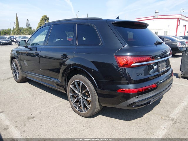 2021 AUDI Q7 WA1LXAF74MD026841 Photo 2