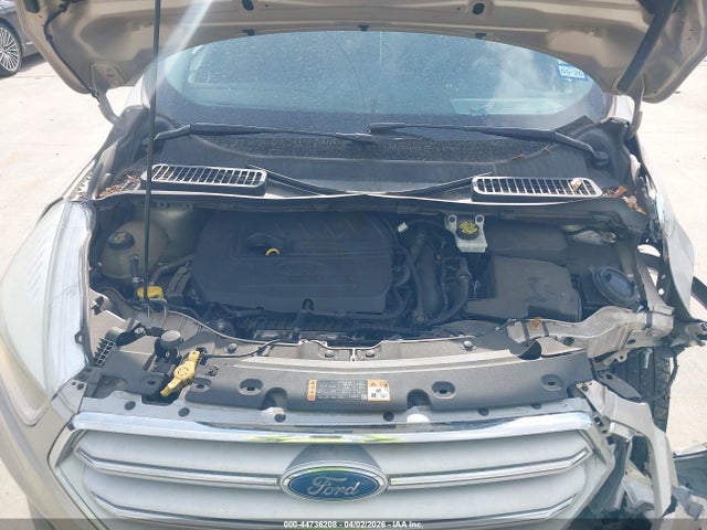 1FMCU0GD5JUA32605 Ford ESCAPE SE