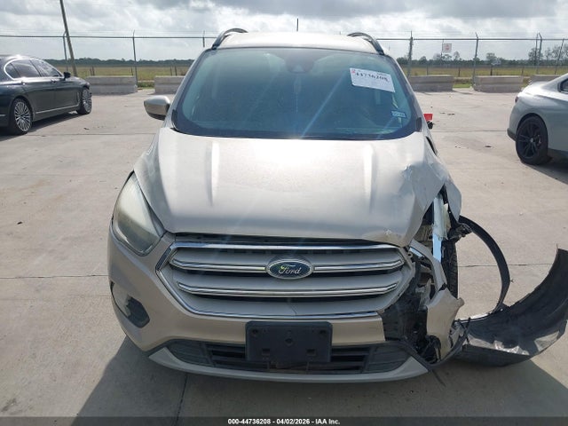 1FMCU0GD5JUA32605 Ford ESCAPE SE