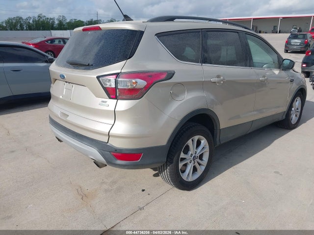 1FMCU0GD5JUA32605 Ford ESCAPE SE