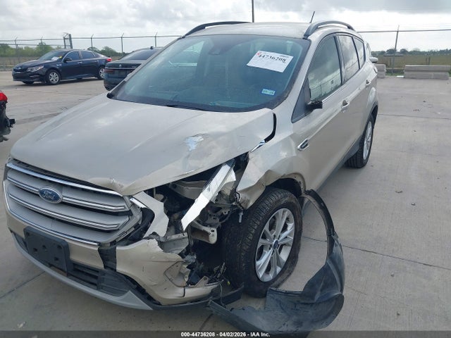 1FMCU0GD5JUA32605 Ford ESCAPE SE