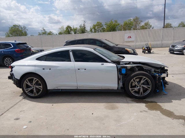 Продаж на аукціоні авто 2024 Audi E-tron Gt Premium Plus Quattro, vin: WAUFJBFW1R7004445, номер лоту: 44736216