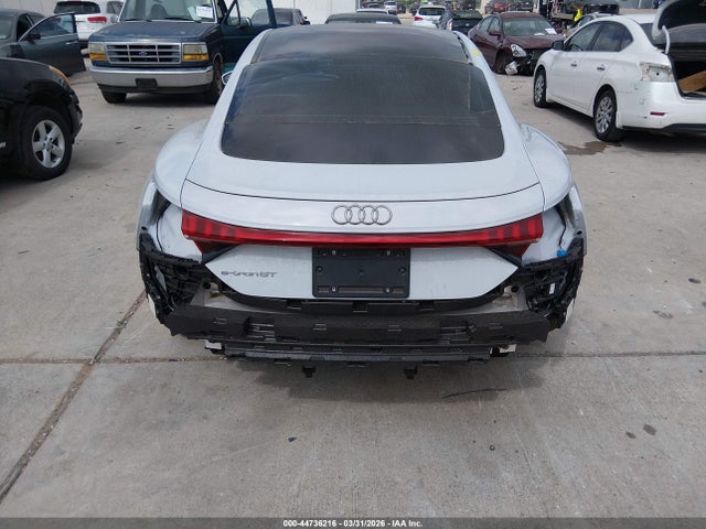 Продаж на аукціоні авто 2024 Audi E-tron Gt Premium Plus Quattro, vin: WAUFJBFW1R7004445, номер лоту: 44736216