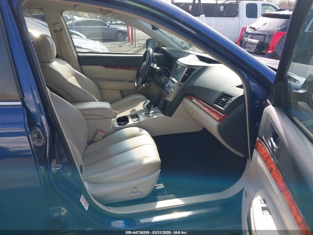 2010 Subaru Outback 2.5i Limited მანქანა იყიდება აუქციონზე, vin: 4S4BRCLC7A3335290, აუქციონის ნომერი: 44736289