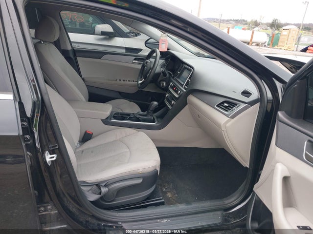 2019 HYUNDAI SONATA 5NPE24AF8KH787702 Photo 4