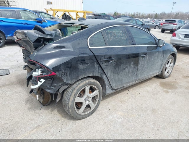2013 Volvo S60 T5 მანქანა იყიდება აუქციონზე, vin: YV1612FH2D1222128, აუქციონის ნომერი: 44736325