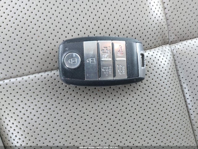 44736349 :رقم المزاد ، KNDMB5C19H6282600 vin ، 2017 Kia Sedona Lx مزاد بيع