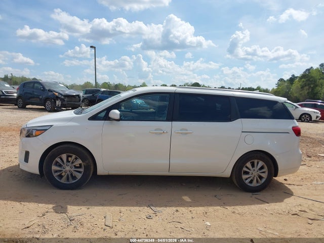 44736349 :رقم المزاد ، KNDMB5C19H6282600 vin ، 2017 Kia Sedona Lx مزاد بيع