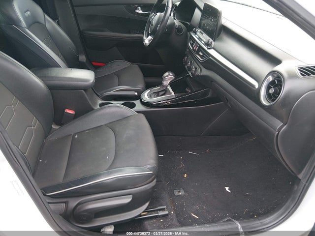 2021 Kia Forte Gt-line მანქანა იყიდება აუქციონზე, vin: 3KPF34AD1ME342712, აუქციონის ნომერი: 44736372