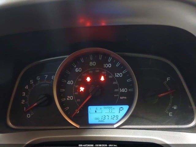 2T3RFREV2EW211895 Toyota Rav4 Xle