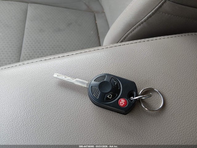 1FMCU9G94HUA62804 Ford ESCAPE SE