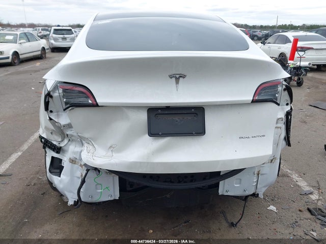 Продажа на аукционе авто 2022 Tesla Model Y Long Range Dual Motor All-wheel Drive, vin: 7SAYGAEE3NF544920, номер лота: 44736424