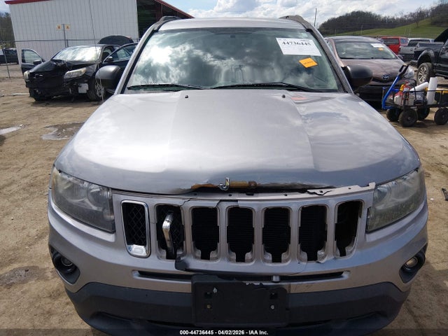 44736445 :رقم المزاد ، 1C4NJCBAXGD633957 vin ، 2016 Jeep Compass Sport مزاد بيع
