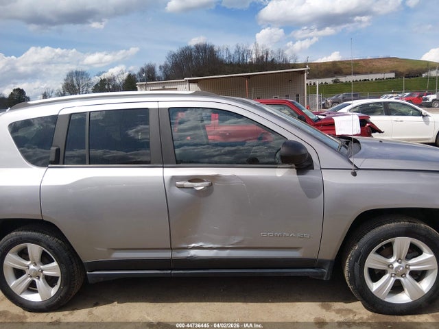 44736445 :رقم المزاد ، 1C4NJCBAXGD633957 vin ، 2016 Jeep Compass Sport مزاد بيع