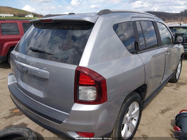 44736445 :رقم المزاد ، 1C4NJCBAXGD633957 vin ، 2016 Jeep Compass Sport مزاد بيع