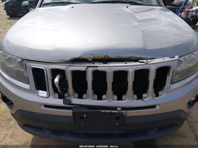44736445 :رقم المزاد ، 1C4NJCBAXGD633957 vin ، 2016 Jeep Compass Sport مزاد بيع