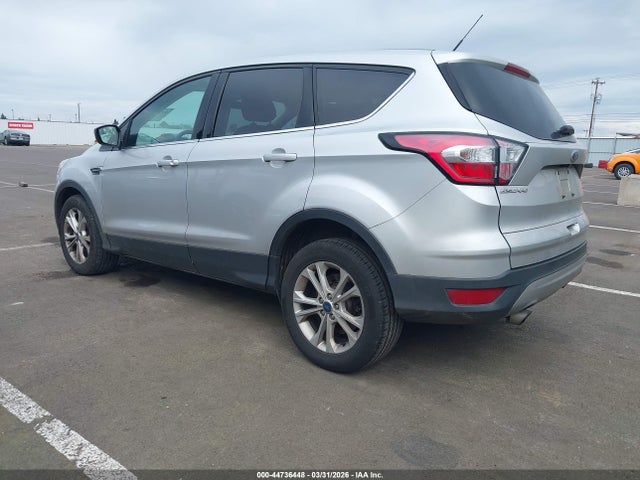 2017 FORD ESCAPE 1FMCU0GD6HUE74772 Photo 2