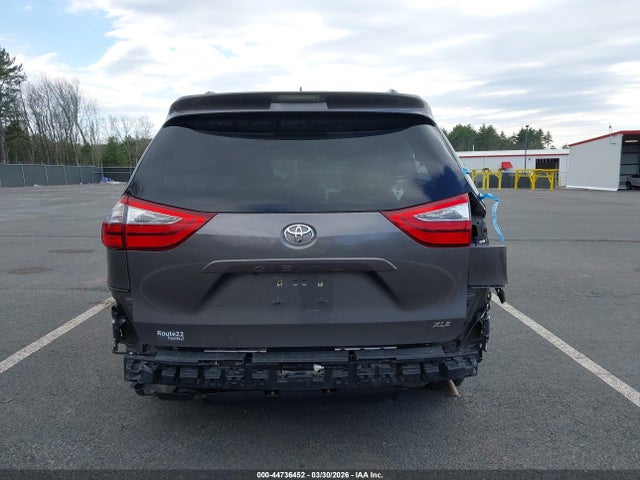 Aukcja sprzedaży 2020 Toyota Sienna Xle, vin: 5TDYZ3DC7LS059529, numer aukcji: 44736452