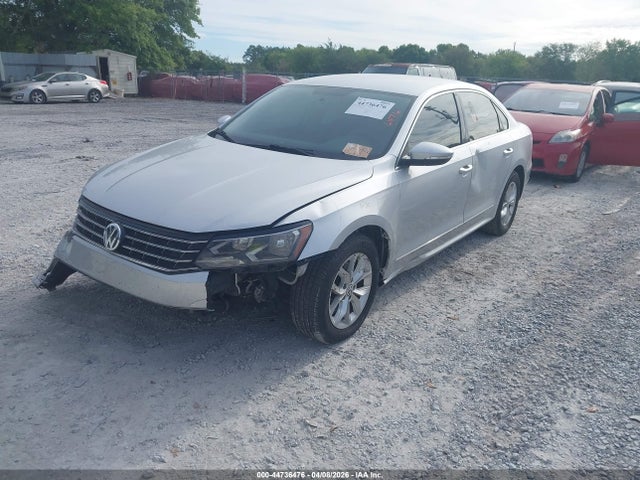 Продажа на аукционе авто 2016 Volkswagen Passat 1.8t S, vin: 1VWAT7A35GC010459, номер лота: 44736476