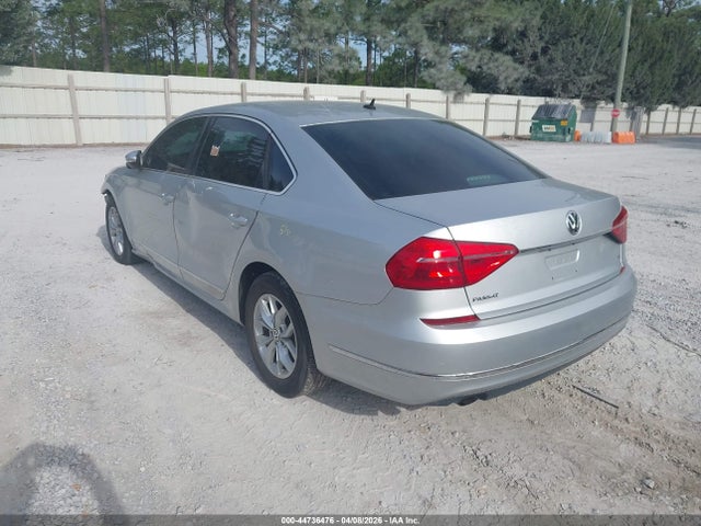 Продажа на аукционе авто 2016 Volkswagen Passat 1.8t S, vin: 1VWAT7A35GC010459, номер лота: 44736476