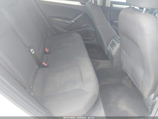 Продажа на аукционе авто 2016 Volkswagen Passat 1.8t S, vin: 1VWAT7A35GC010459, номер лота: 44736476