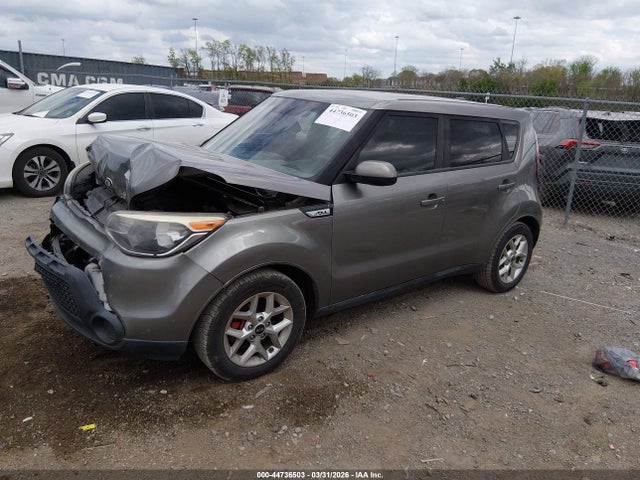 KIA Soul 2016 KNDJN2A23G7315832 Image 2