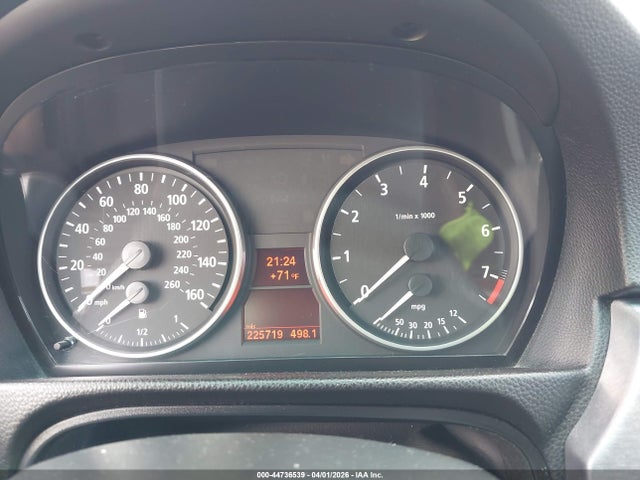 2006 BMW 330I WBAVB33576PS11850 Photo 6