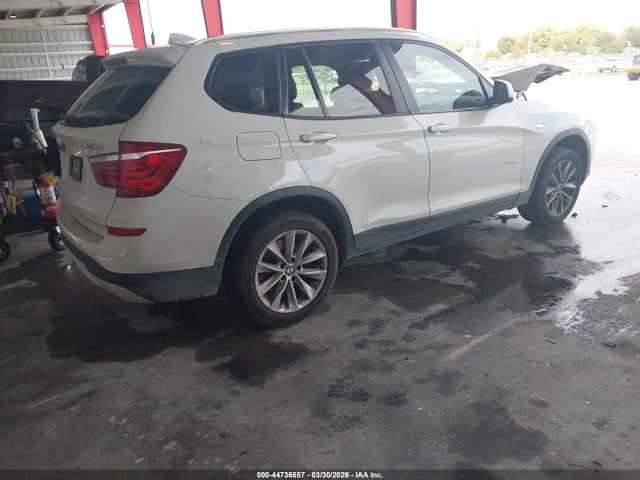 2016 BMW X3 5UXWX9C52G0D67625 Photo 3
