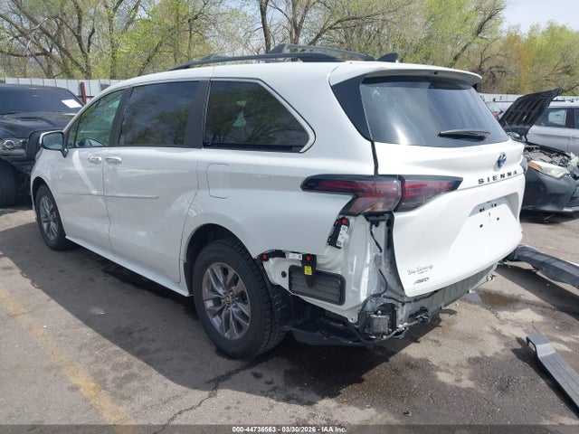 2024 TOYOTA SIENNA 5TDJSKFC9RS116156 Photo 2