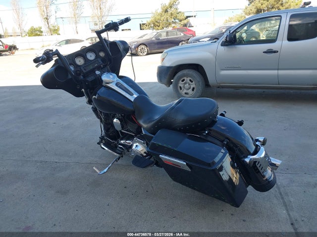 2009 HARLEY-DAVIDSON FLHX 1HD1KB4139Y690028 Photo 2