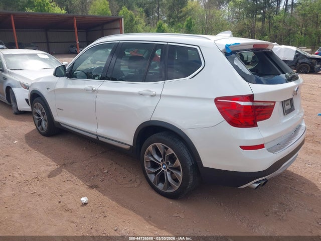 2015 BMW X3 5UXWZ7C59F0F76017 Photo 2