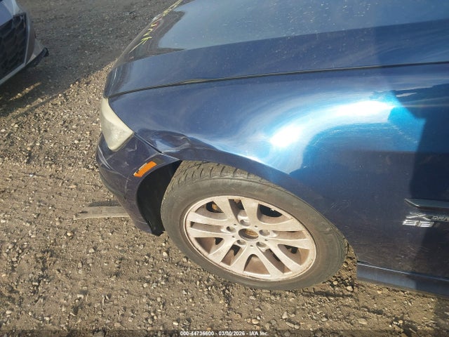 44736600 :رقم المزاد ، WBAPK5G59BNN29327 vin ، 2011 Bmw 328i Xdrive مزاد بيع