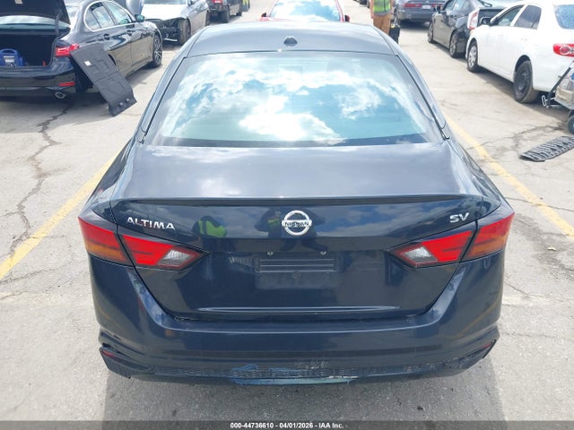 1N4BL4DV6NN311333 Nissan Altima Sv Fwd