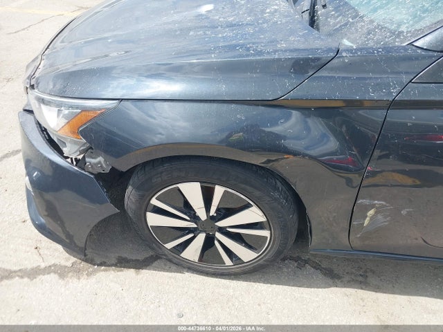 1N4BL4DV6NN311333 Nissan Altima Sv Fwd