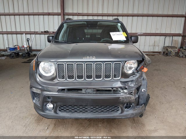 44736636 :رقم المزاد ، ZACNJDB15NPN71840 vin ، 2022 Jeep Renegade Latitude 4x4 مزاد بيع