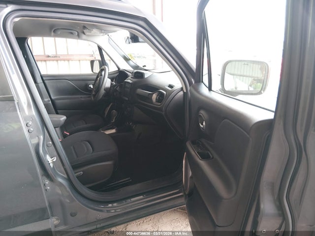 44736636 :رقم المزاد ، ZACNJDB15NPN71840 vin ، 2022 Jeep Renegade Latitude 4x4 مزاد بيع